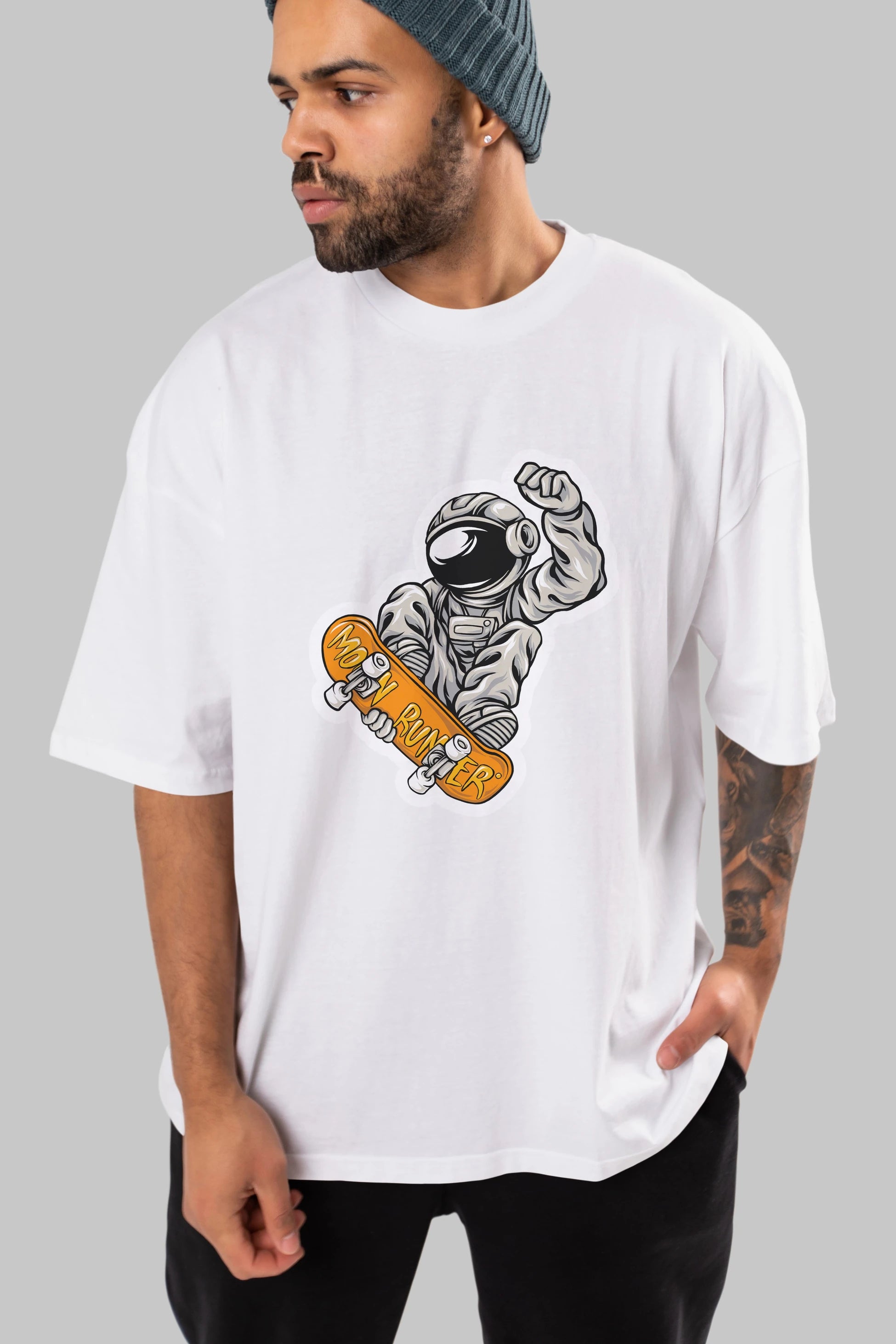 Moon Runner Sticker Ön Baskılı Oversize t-shirt Erkek Kadın Unisex