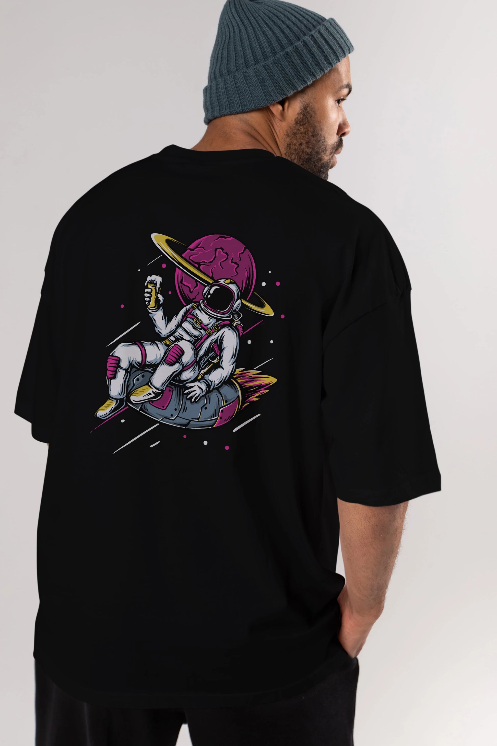 Astronaut Beer Arka Baskılı Oversize t-shirt Erkek Kadın Unisex