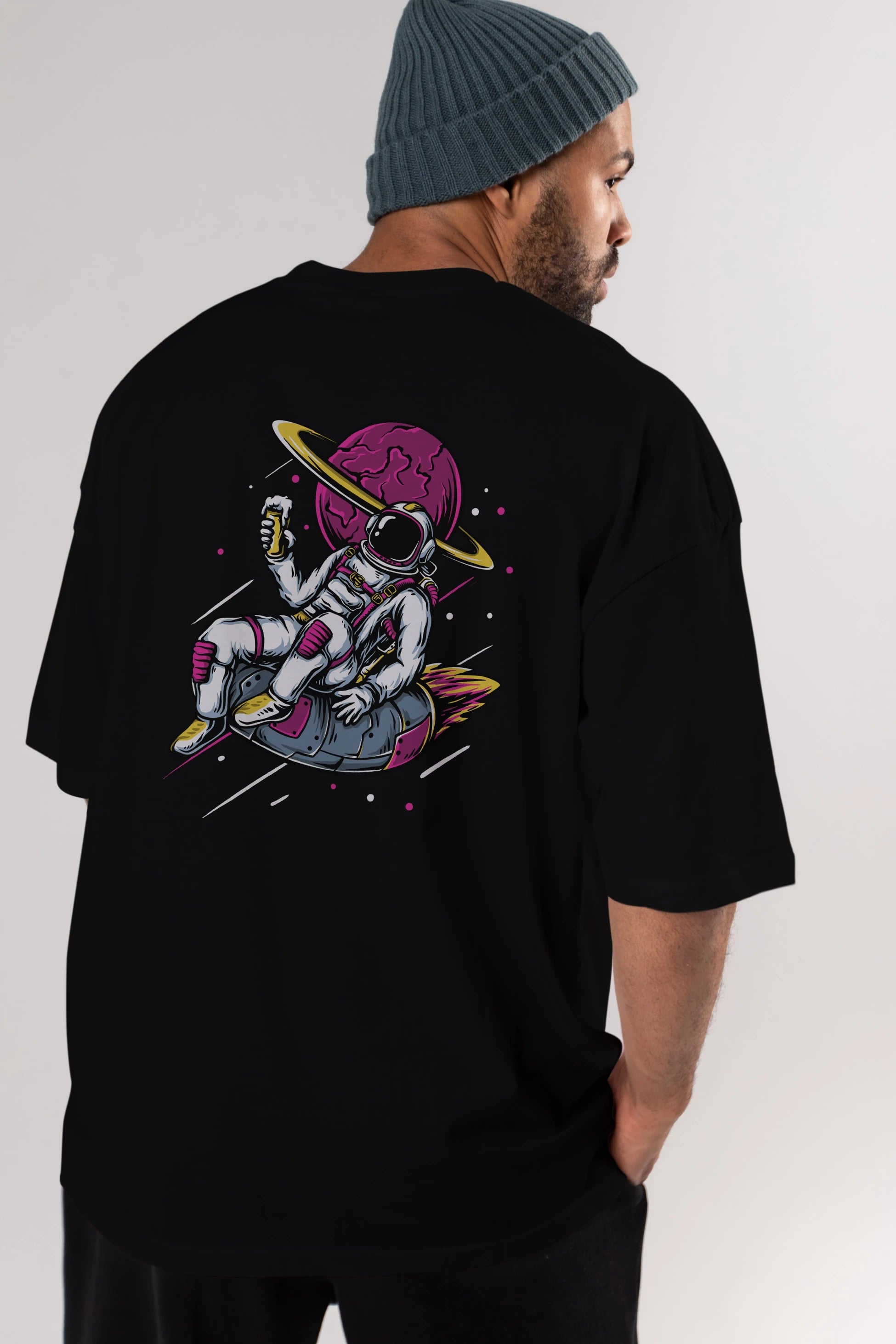 Astronaut Beer Arka Baskılı Oversize t-shirt Erkek Kadın Unisex