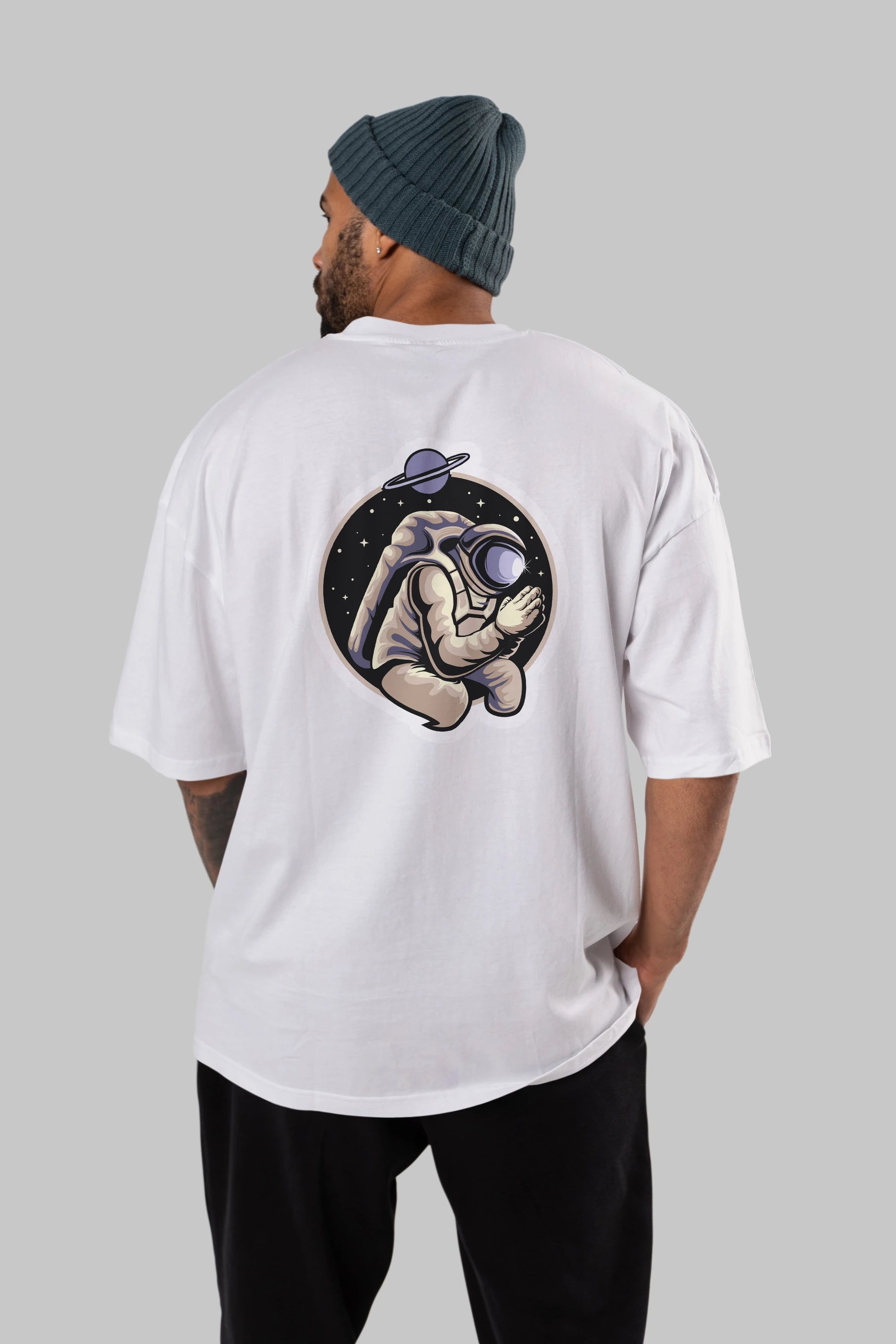 Astronaut Praying Sticker Arka Baskılı Oversize t-shirt Erkek Kadın Unisex