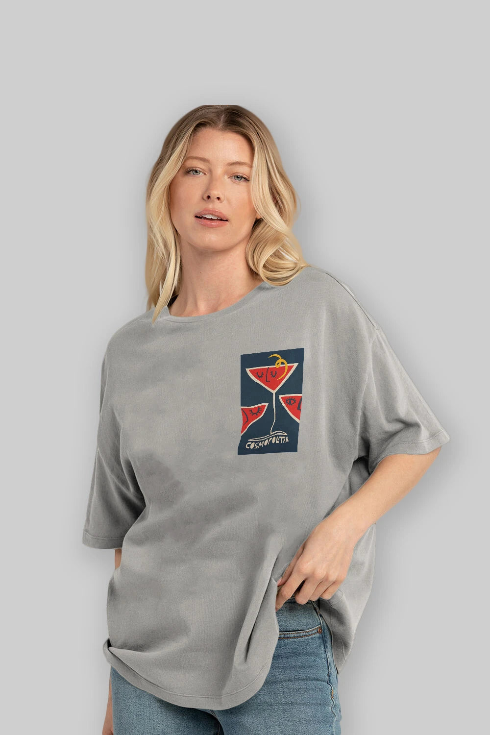 Cosmopolitan 4 Ön Sol Baskılı Oversize t-shirt Erkek Kadın Unisex %100 Pamuk Bisiklet Yaka tişort