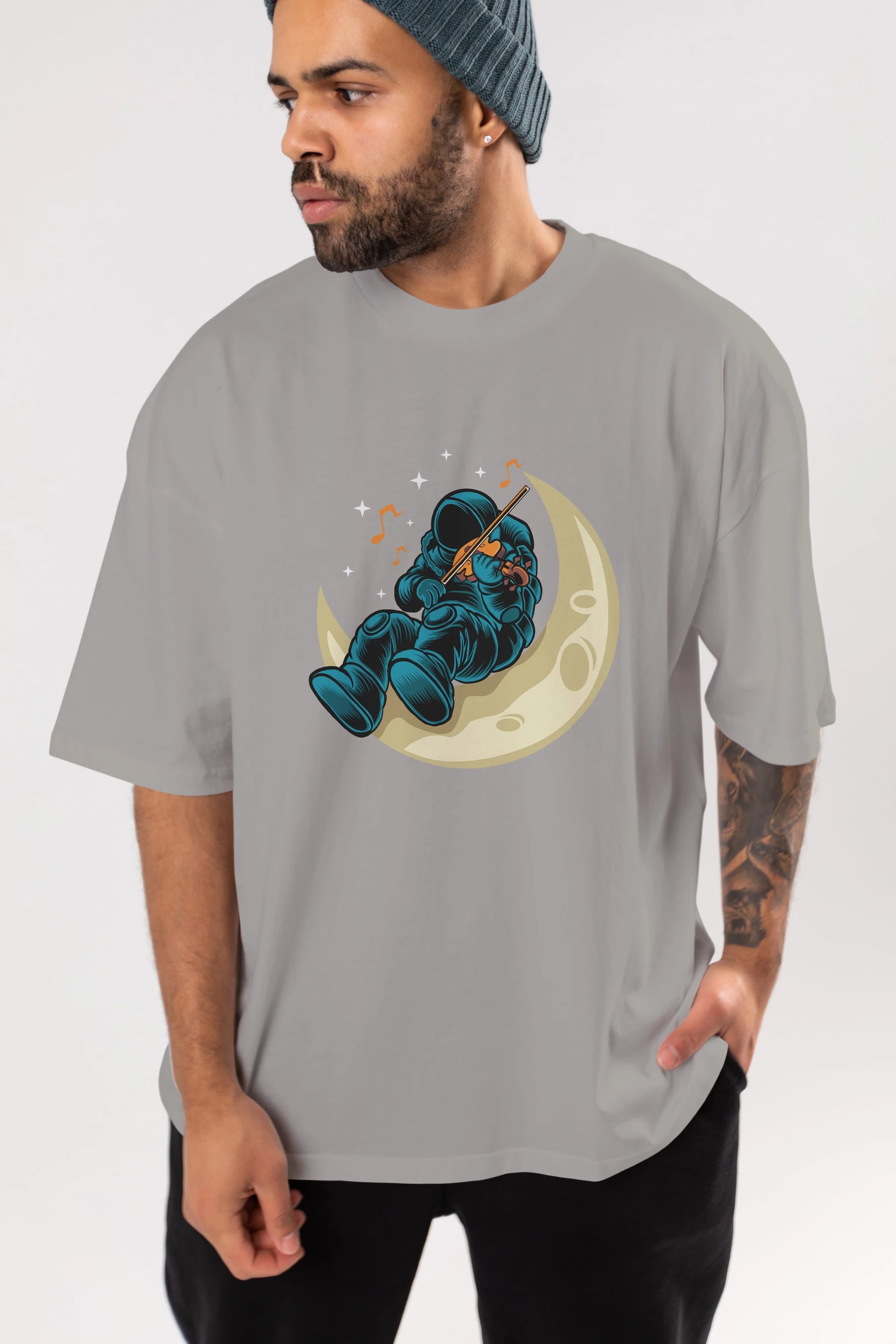 Playing Vionist in Space Ön Baskılı Oversize t-shirt Erkek Kadın Unisex