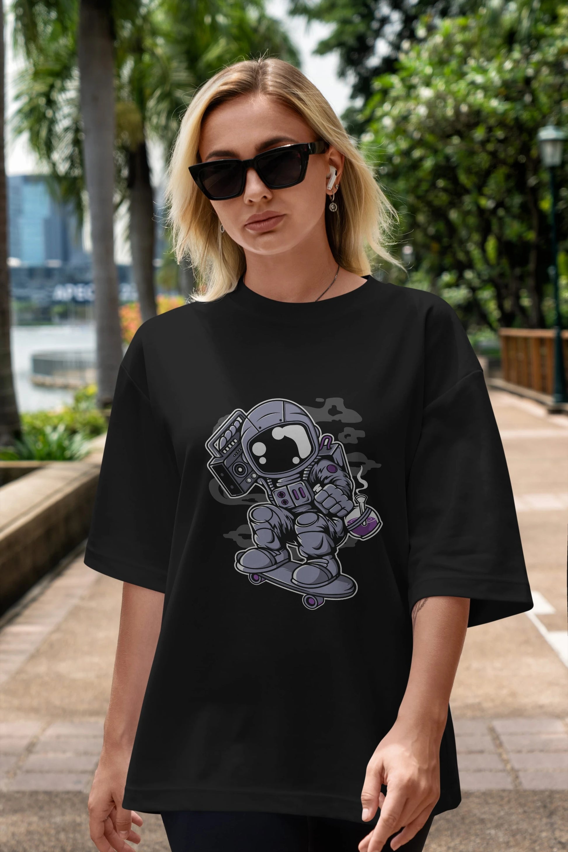 Astroanut Skater Boombox Ön Baskılı Oversize t-shirt Erkek Kadın Unisex