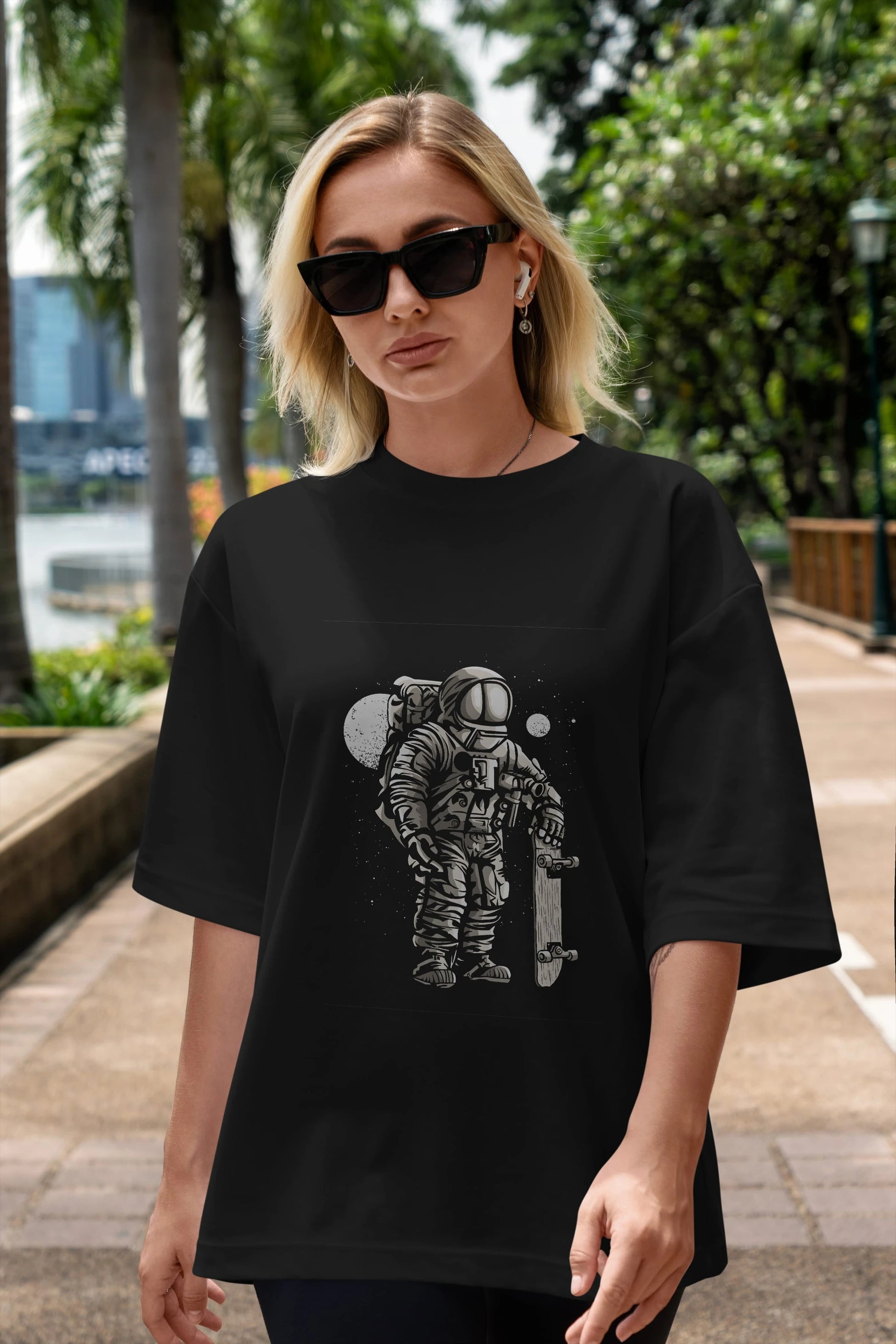 Astronaut Skater Ön Baskılı Oversize t-shirt Erkek Kadın Unisex %100 Pamuk tişort