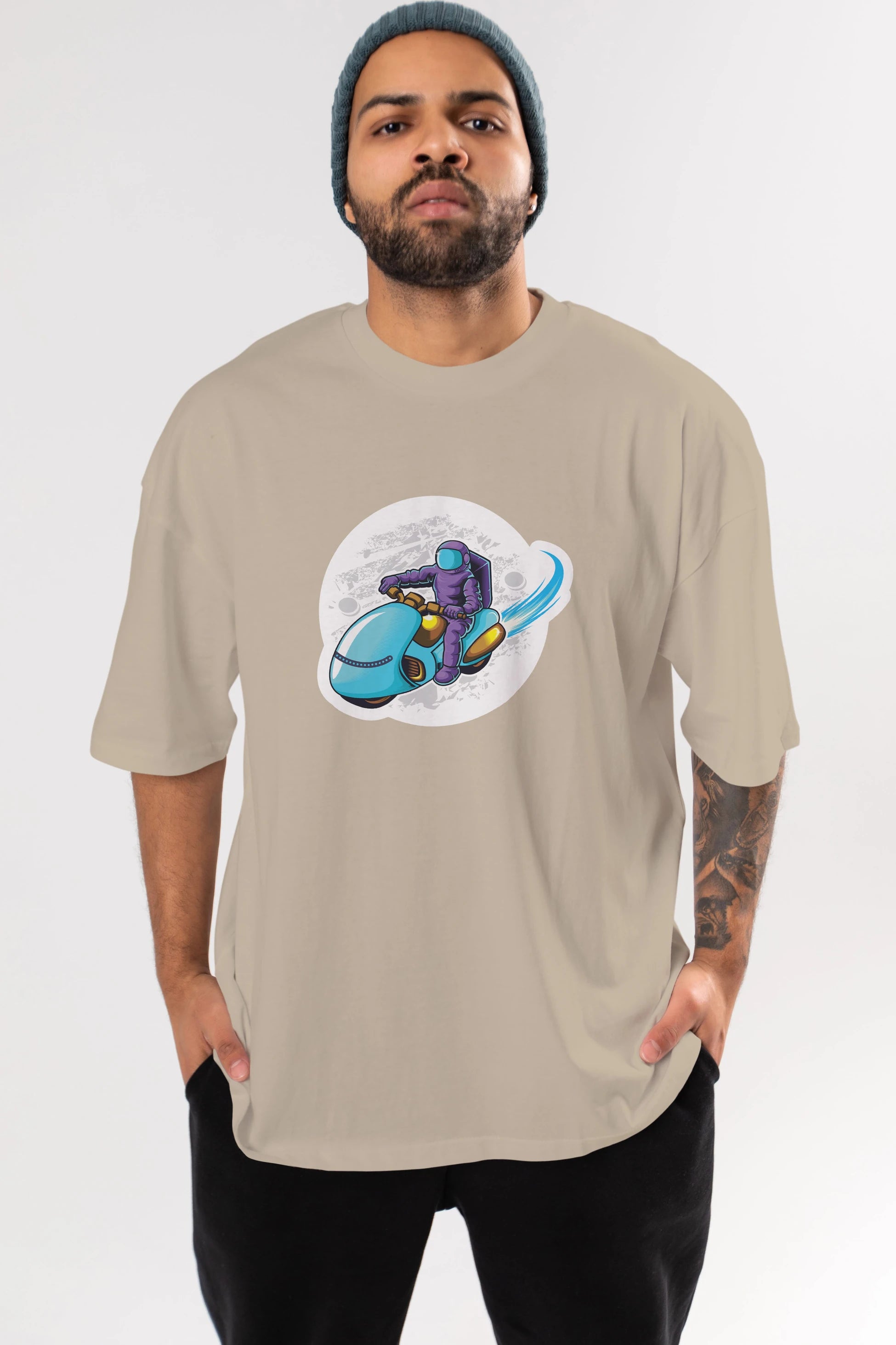Astrorider in Space Sticker Ön Baskılı Oversize t-shirt Erkek Kadın Unisex