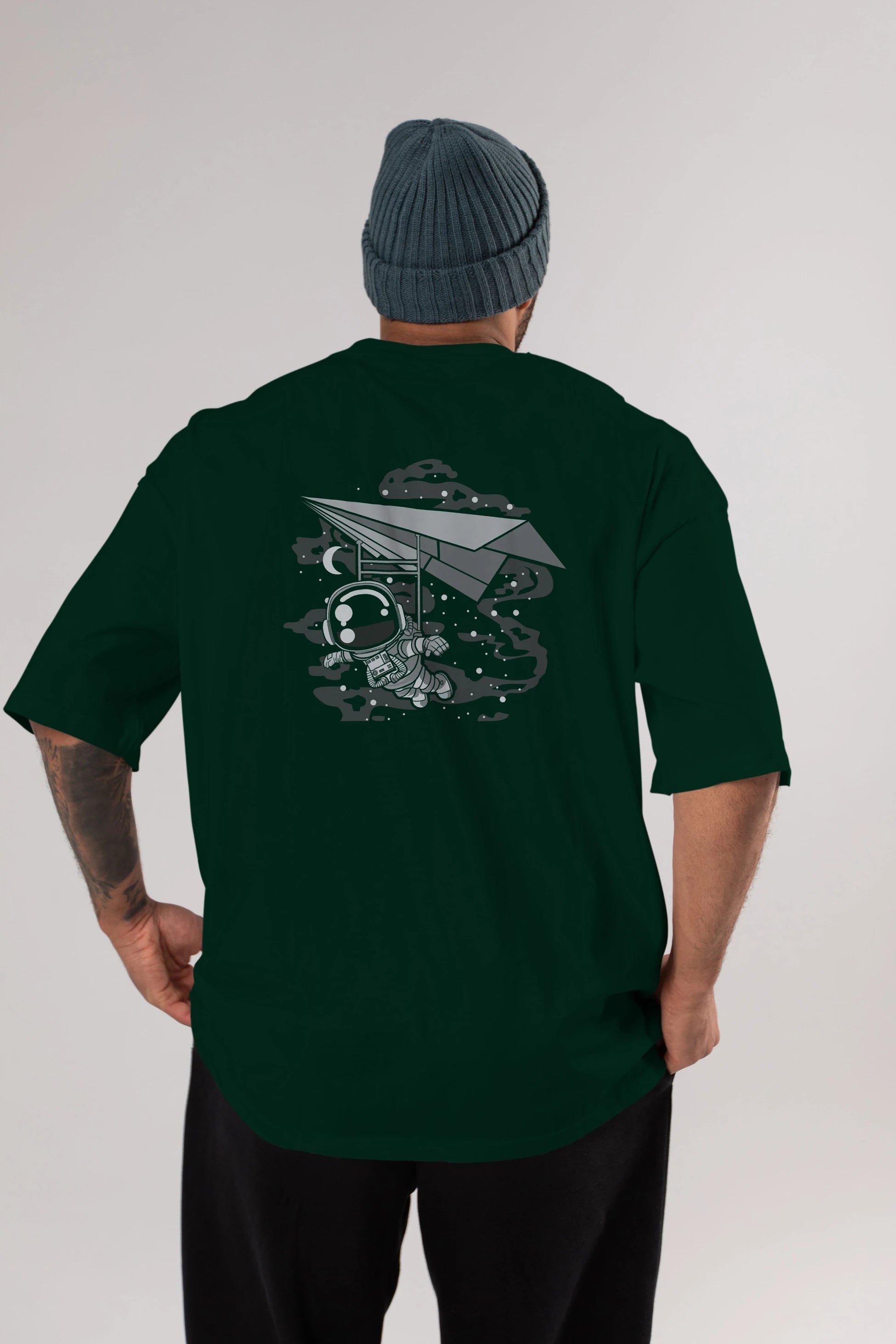 Astronaut Flying Arka Baskılı Oversize t-shirt Erkek Kadın Unisex