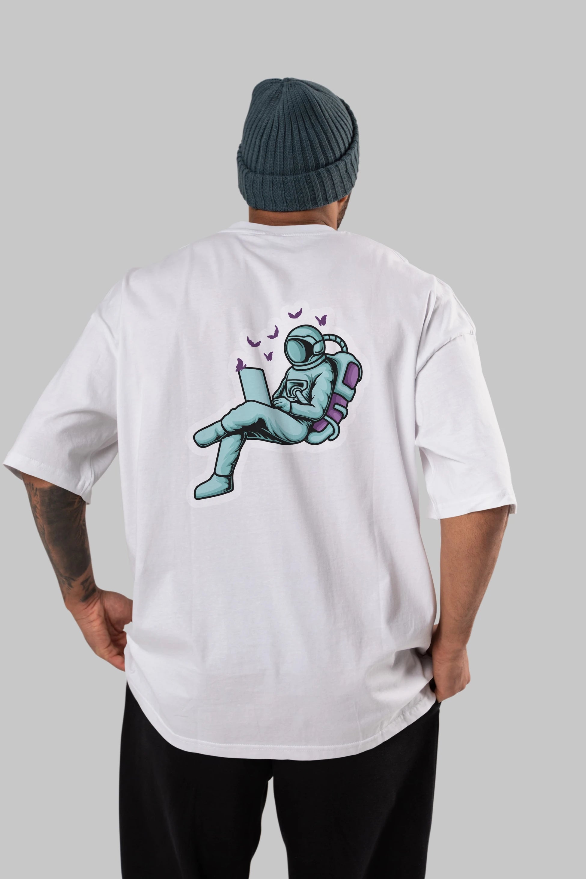 Work with Butterflies in Space Sticker Arka Baskılı Oversize t-shirt Erkek Kadın Unisex