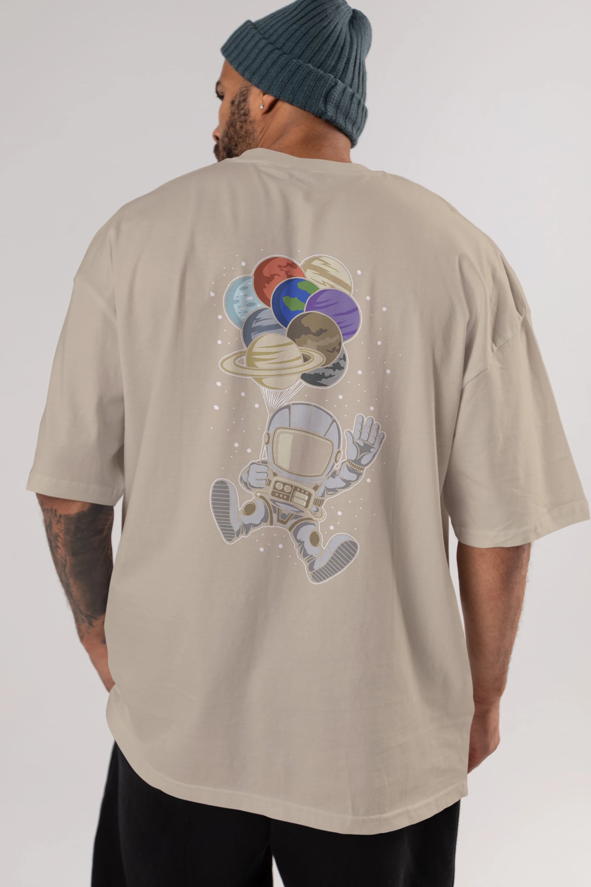 Astronaut Baloon Planets Arka Baskılı Oversize t-shirt Erkek Kadın Unisex