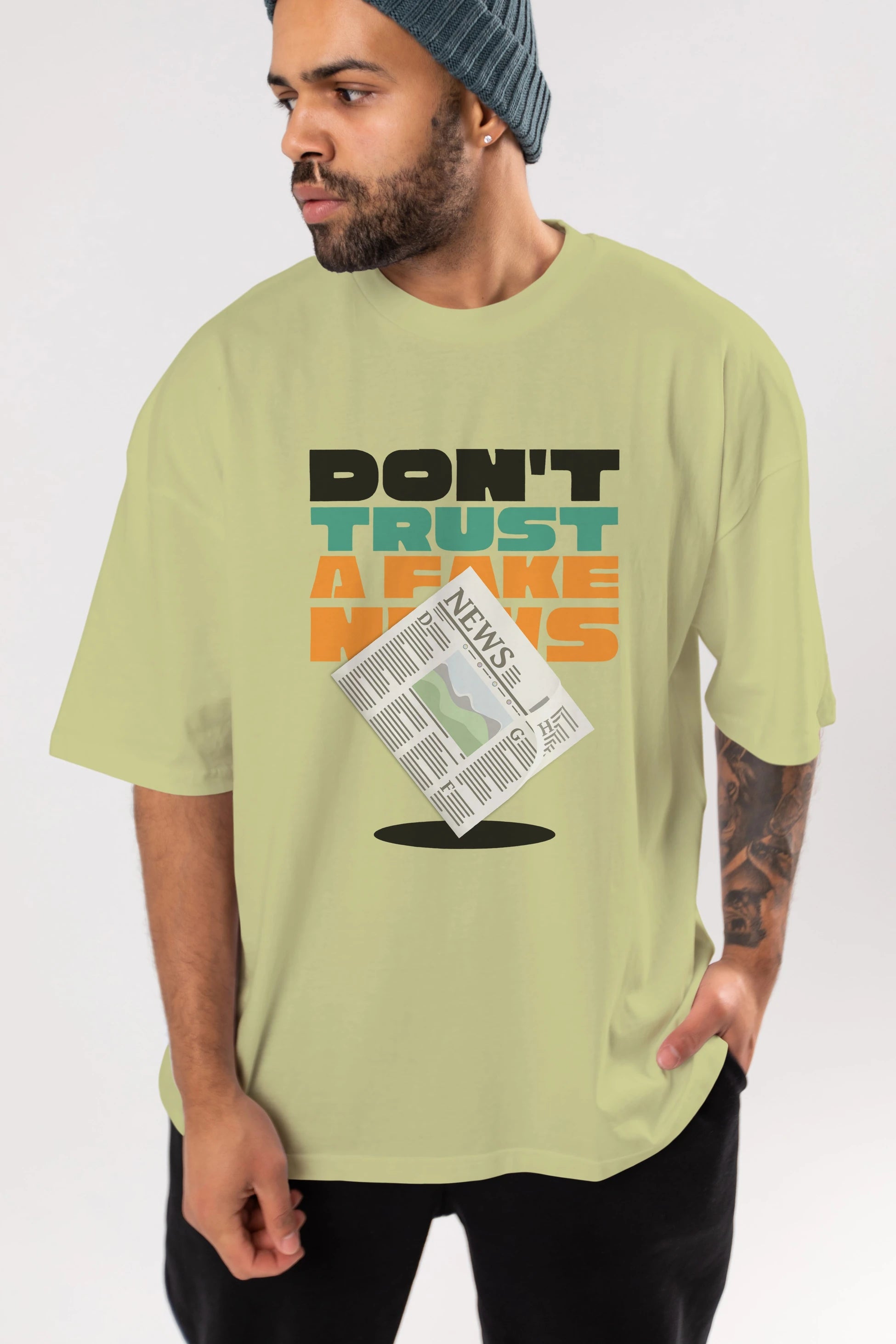 Dont Trust a Fake News Yazılı Ön Baskılı Oversize t-shirt Erkek Kadın Unisex
