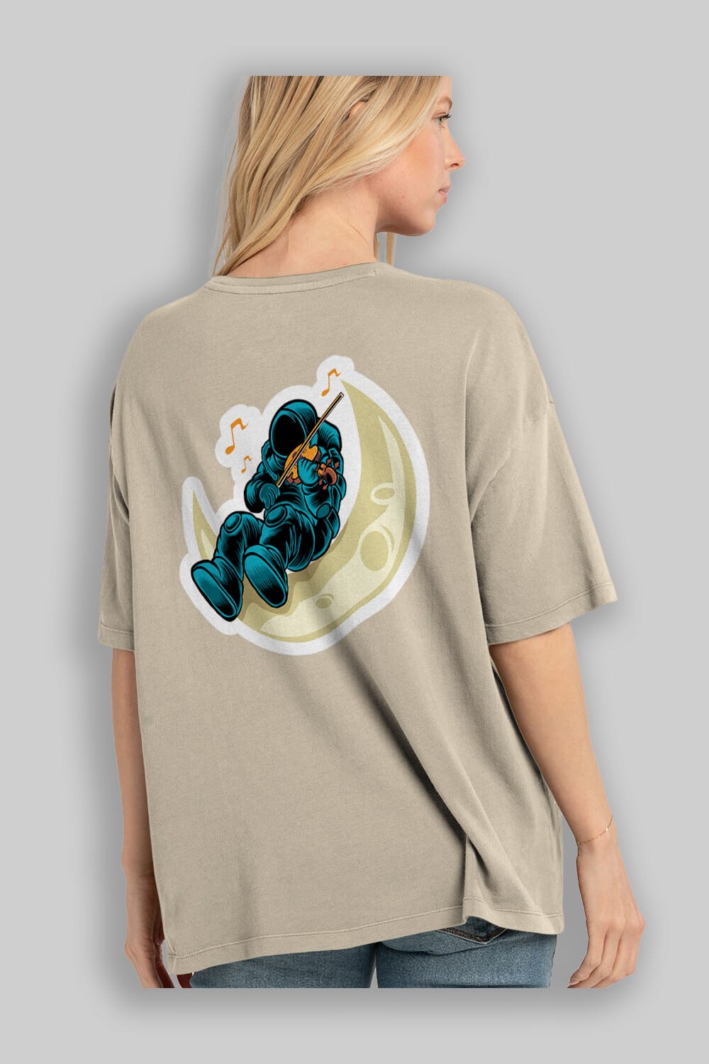 Playing Vionist in Space Sticker Arka Baskılı Oversize t-shirt Erkek Kadın Unisex