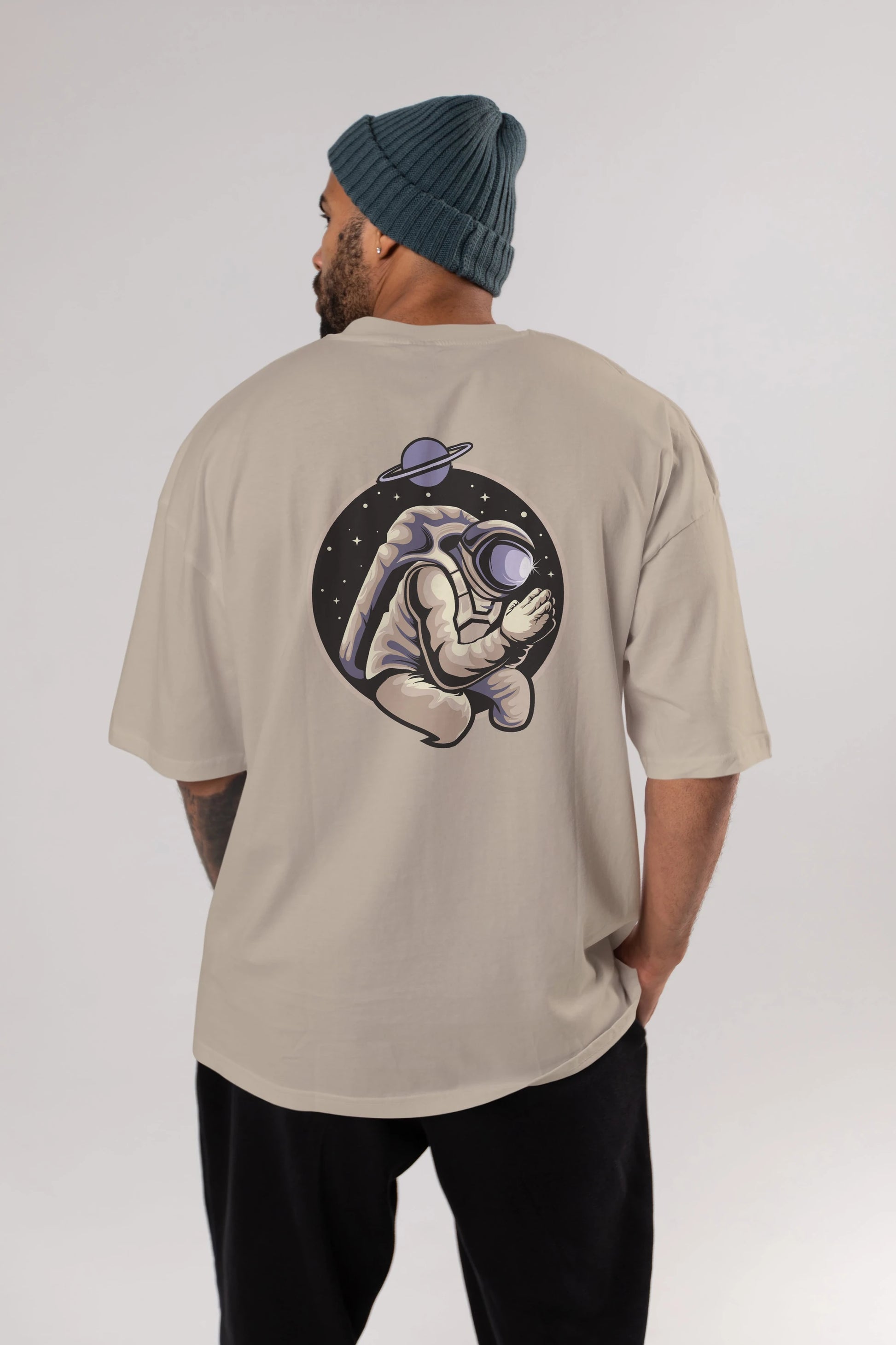 Astronaut Praying Arka Baskılı Oversize t-shirt Erkek Kadın Unisex