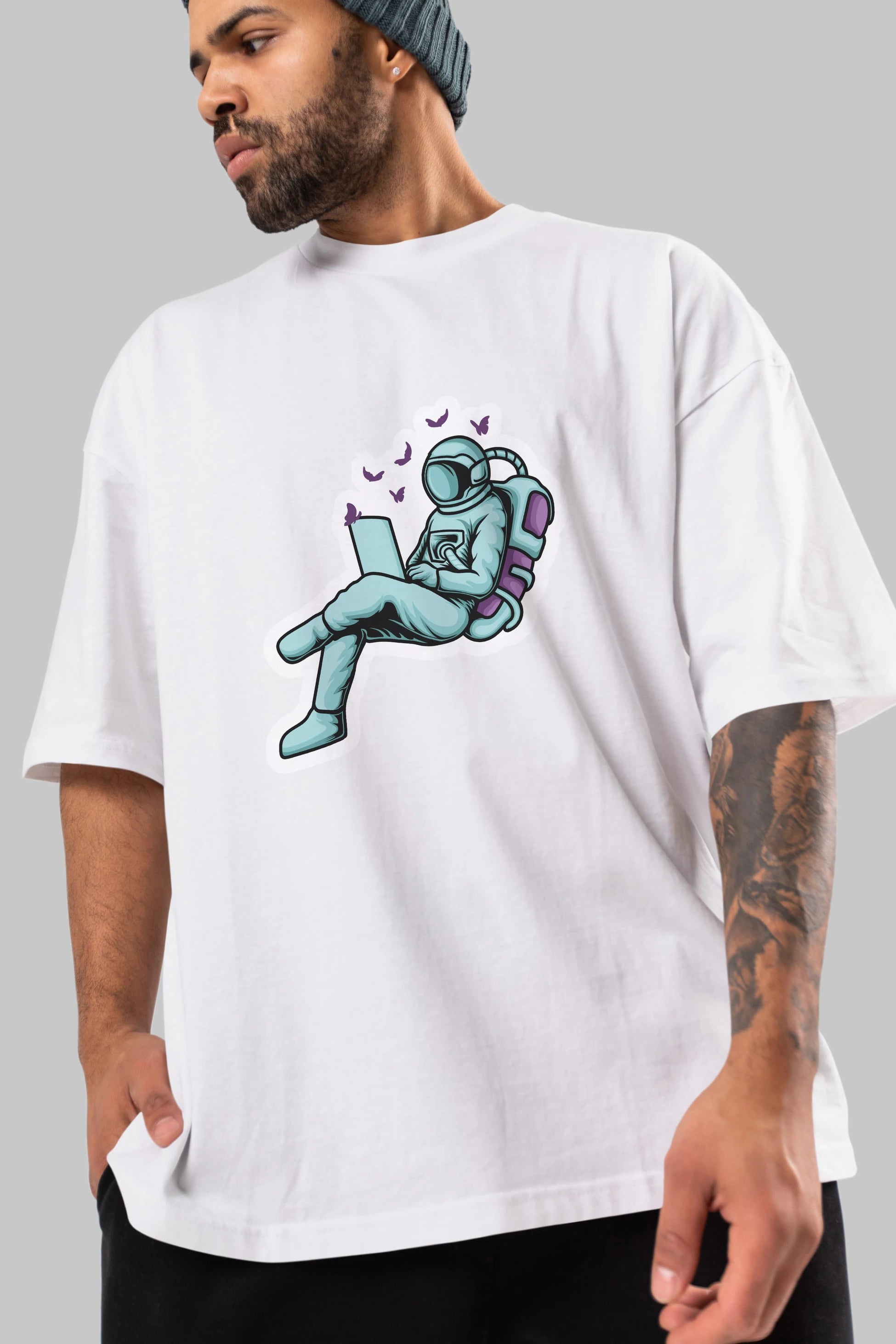 Work with Butterflies in Space Sticker Ön Baskılı Oversize t-shirt Erkek Kadın Unisex