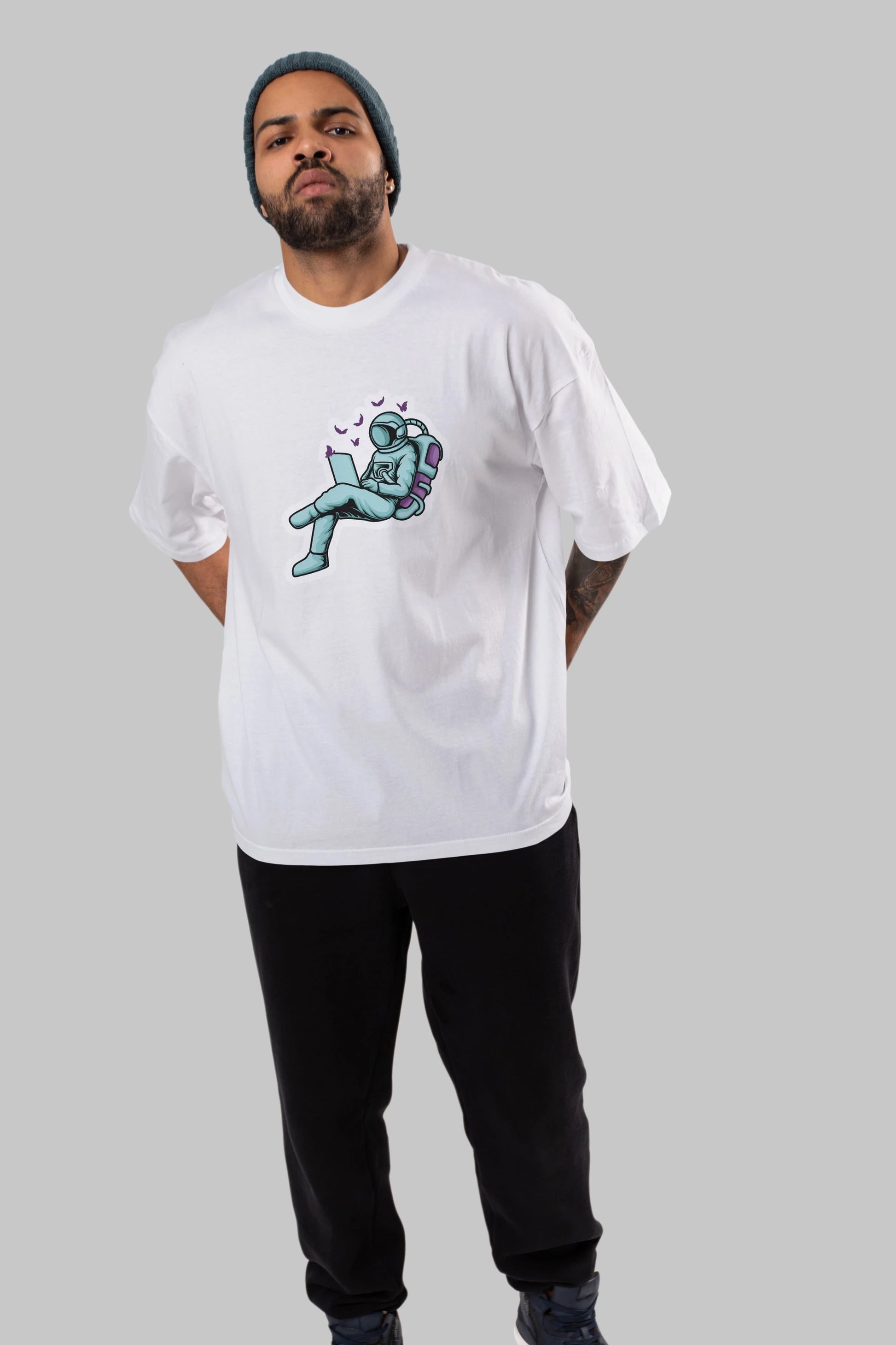 Work with Butterflies in Space Sticker Ön Baskılı Oversize t-shirt Erkek Kadın Unisex
