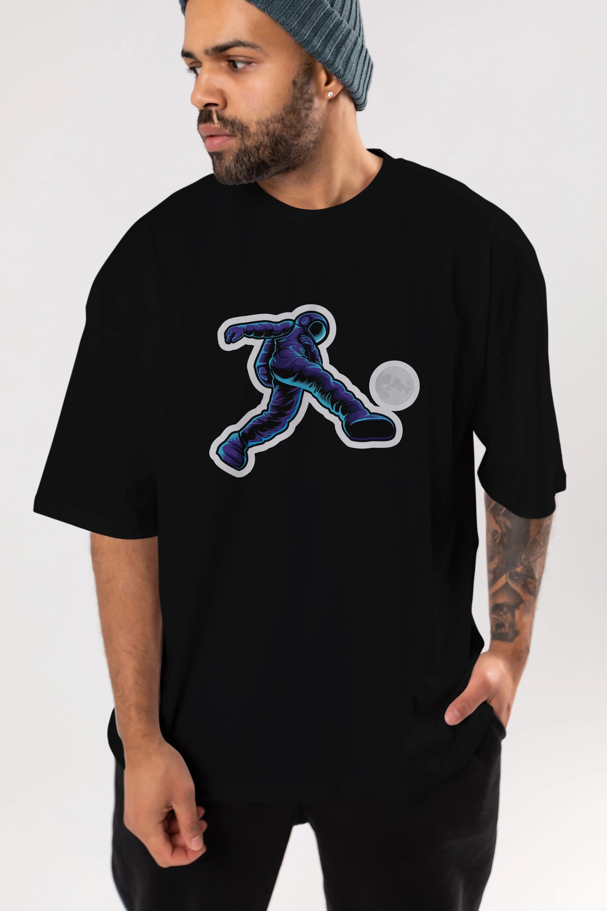 Astroball in Space Sticker Ön Baskılı Oversize t-shirt Erkek Kadın Unisex