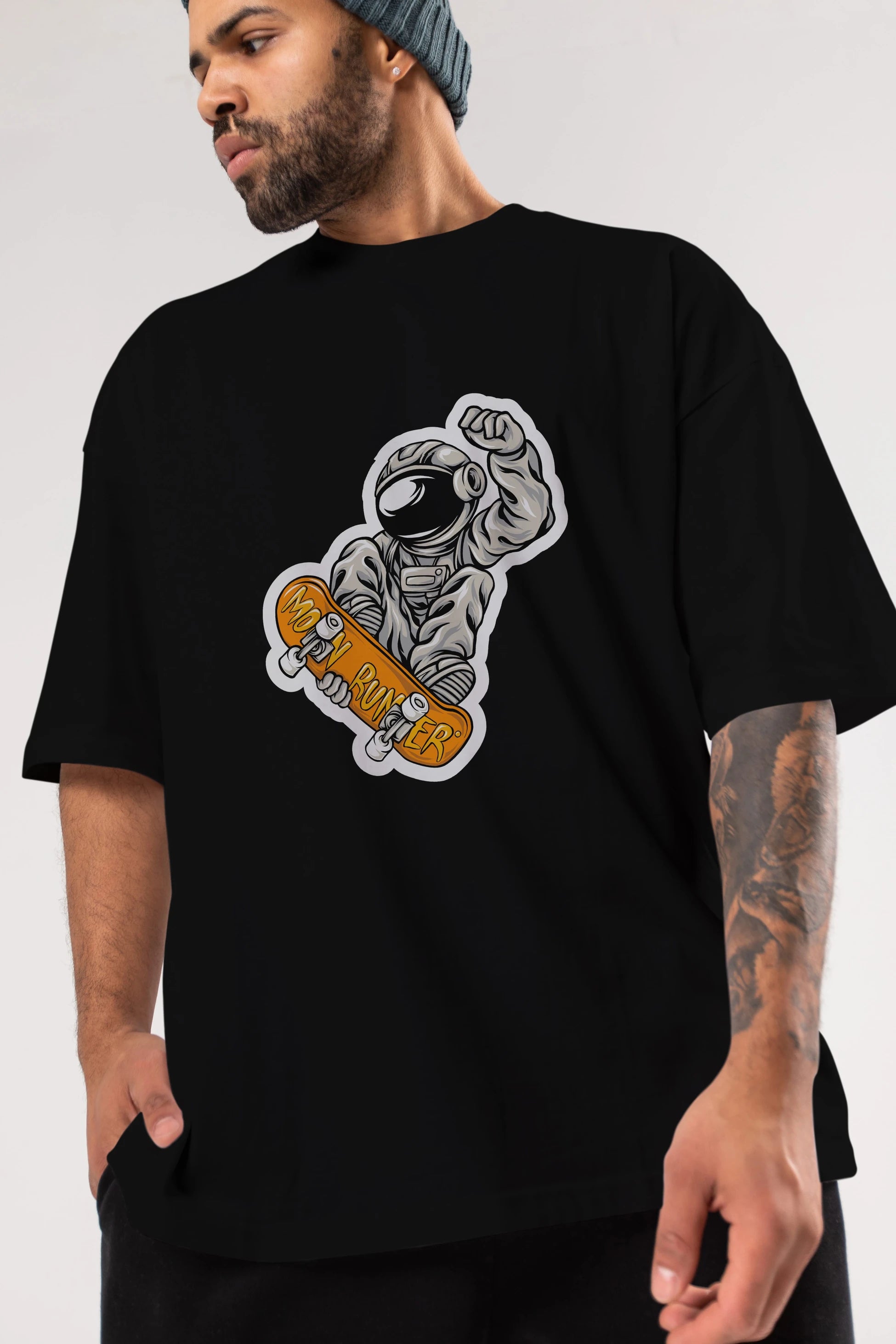 Moon Runner Sticker Ön Baskılı Oversize t-shirt Erkek Kadın Unisex