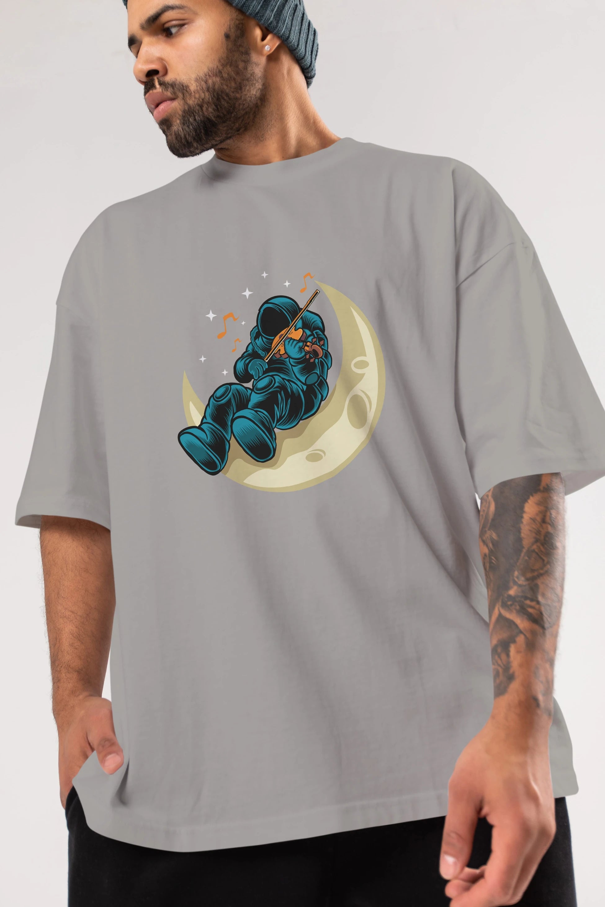 Playing Vionist in Space Ön Baskılı Oversize t-shirt Erkek Kadın Unisex