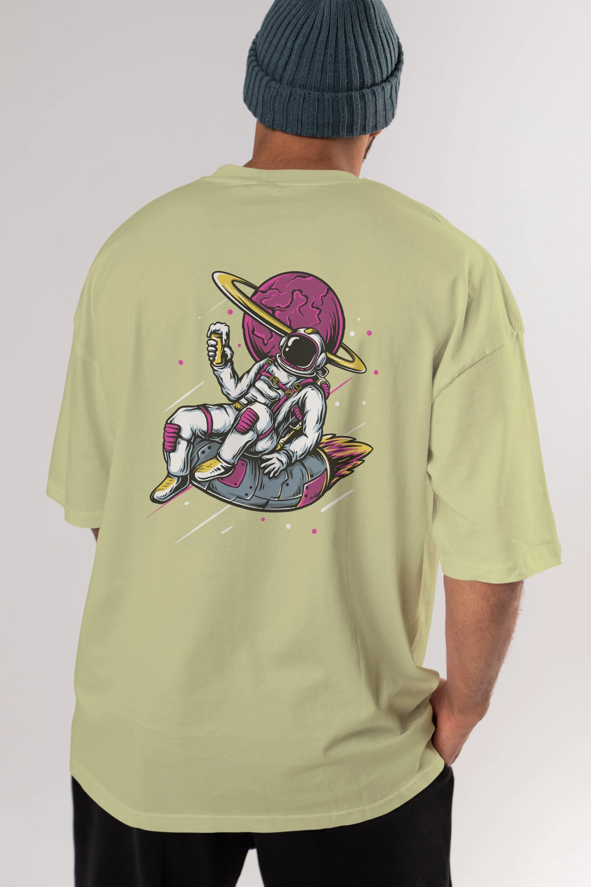 Astronaut Beer Arka Baskılı Oversize t-shirt Erkek Kadın Unisex